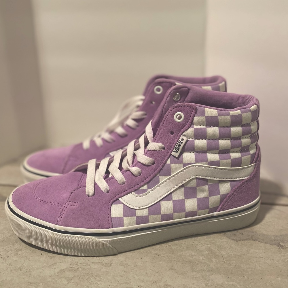 Lilac suede hi-skate checkered VANS size 8.5w